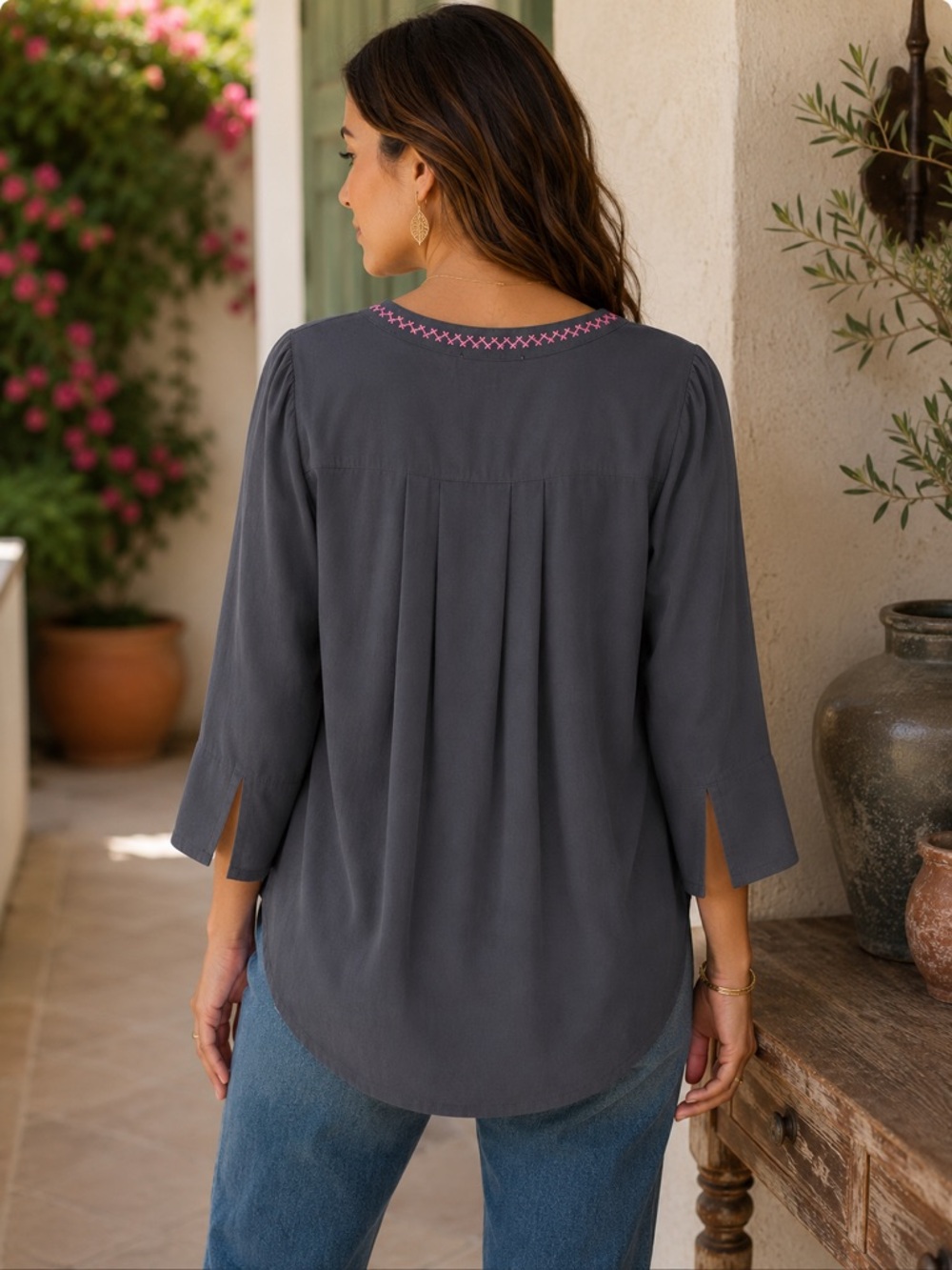 Embroidered Floral V-Neck Tunic, Andree by Unit, size Small - Picture 2 of 8